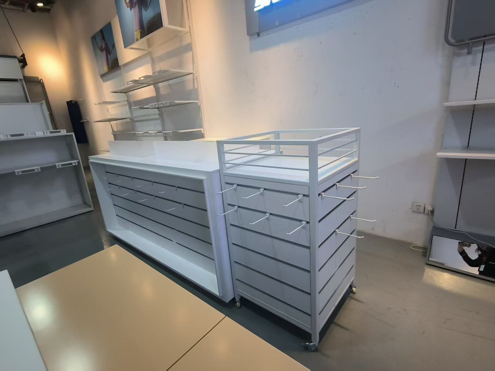 White Modular Gondola Display Rack