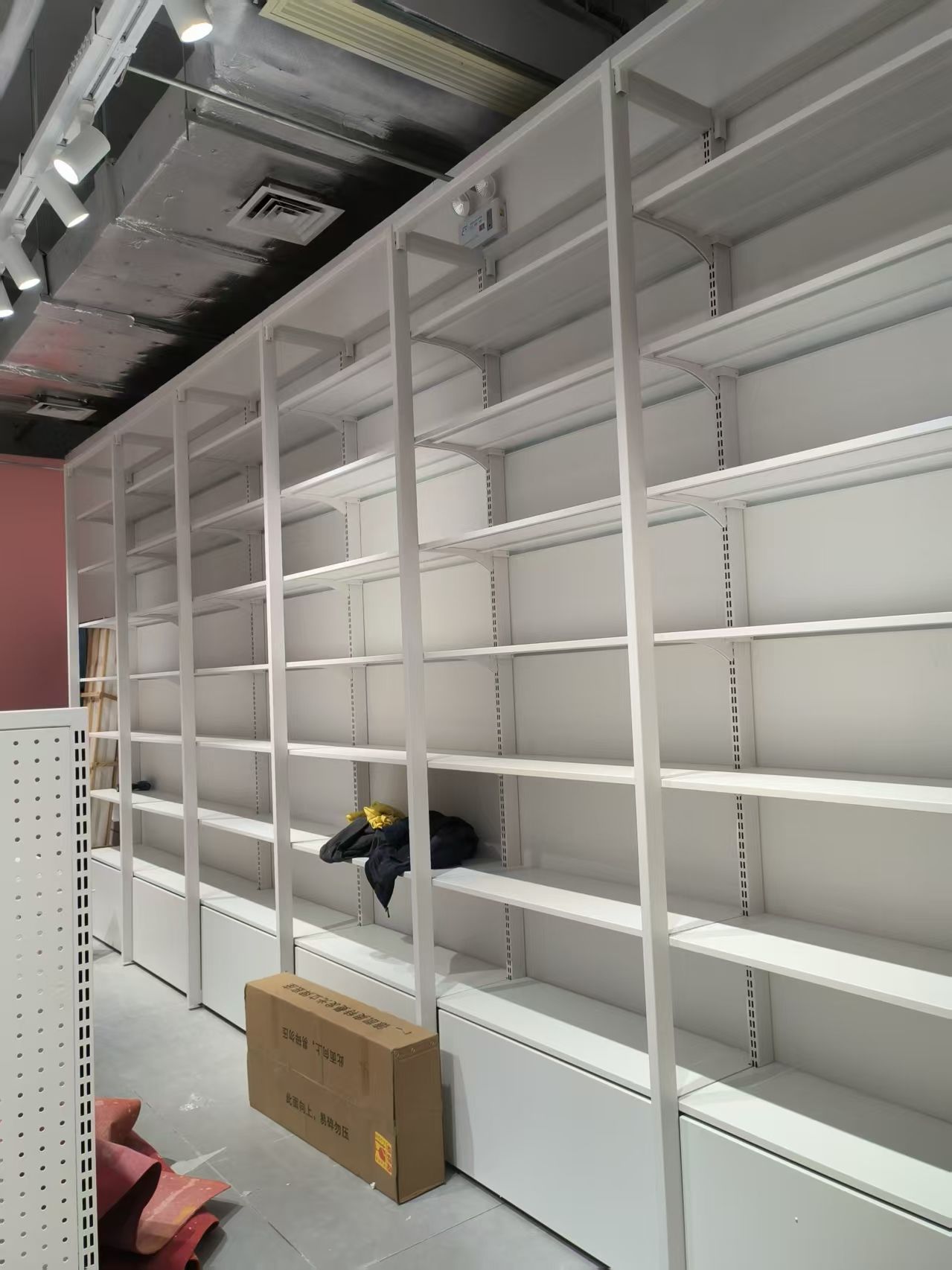 Premium Mesh-Back Architectural Display Tower